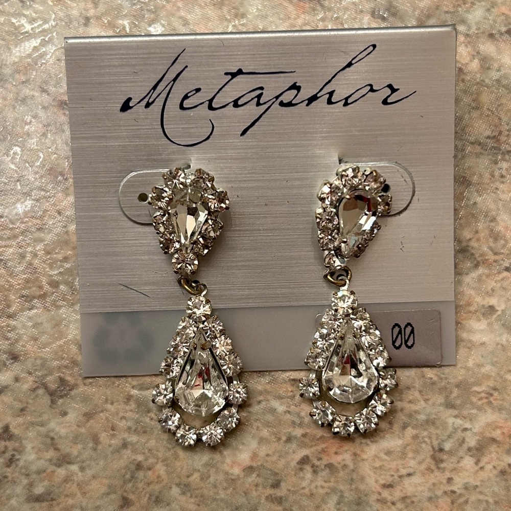 NWT metaphor earrings